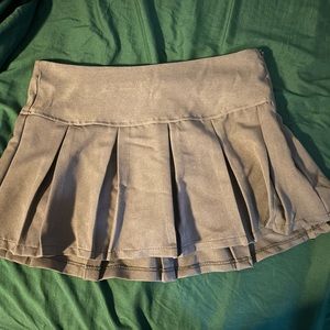 Grey mini skirt